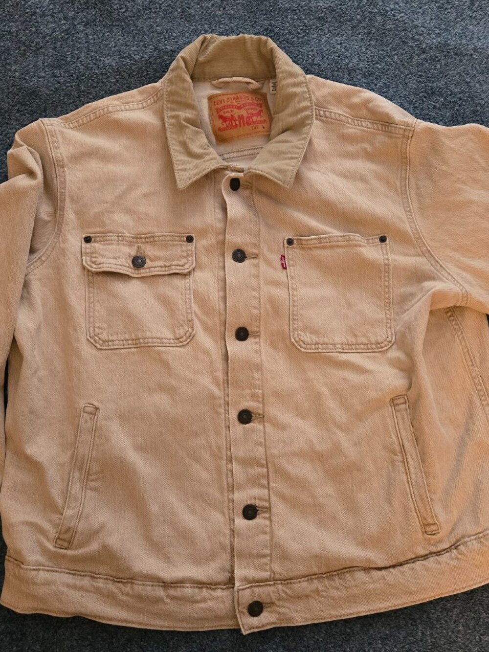 Levi's BEIGE Tan Jean Jacket LARGE Denim Trucker Tan Caraway